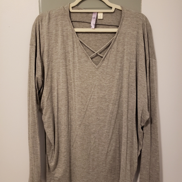 Grey Alya Blouse - Picture 1 of 3